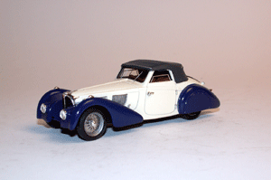bugatti 57 sc aravis 1937 bleu et creme 