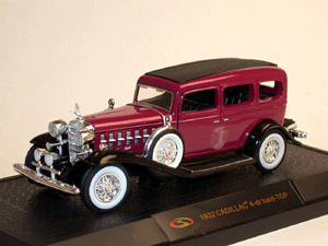cadillac hard top 1932 rouge