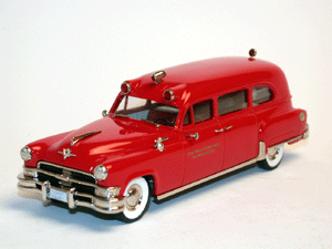 chrysler imperial ambulance rouge 