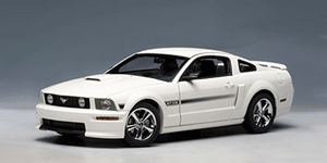 ford mustang gt coupe 2007 blanc 